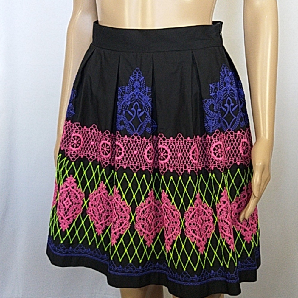 P.A.R.O.S.H Black Embroidered Stunning Sk